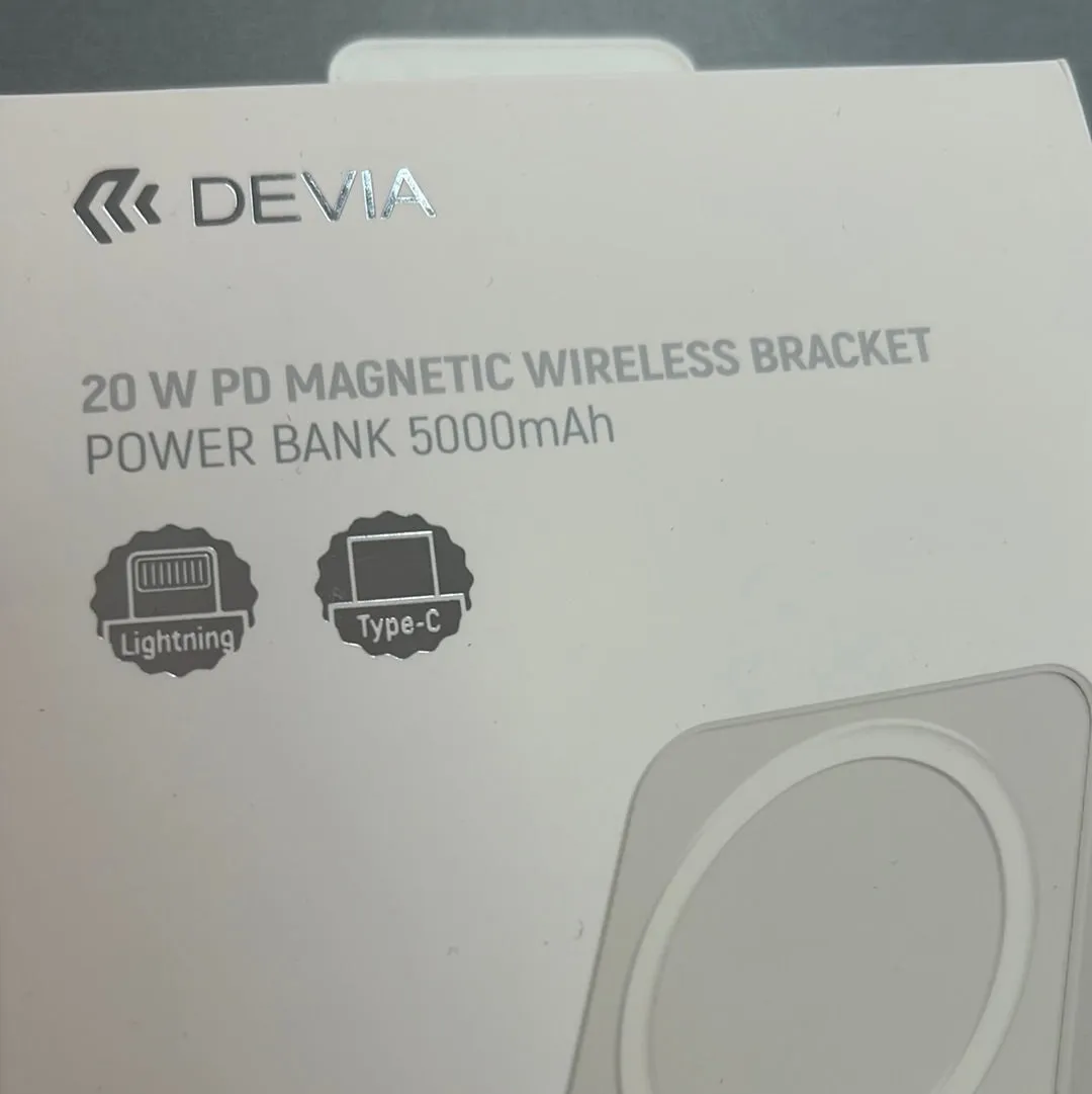 Devia 20W PD 5000mAh Magnetic Wireless MagSafe Charger