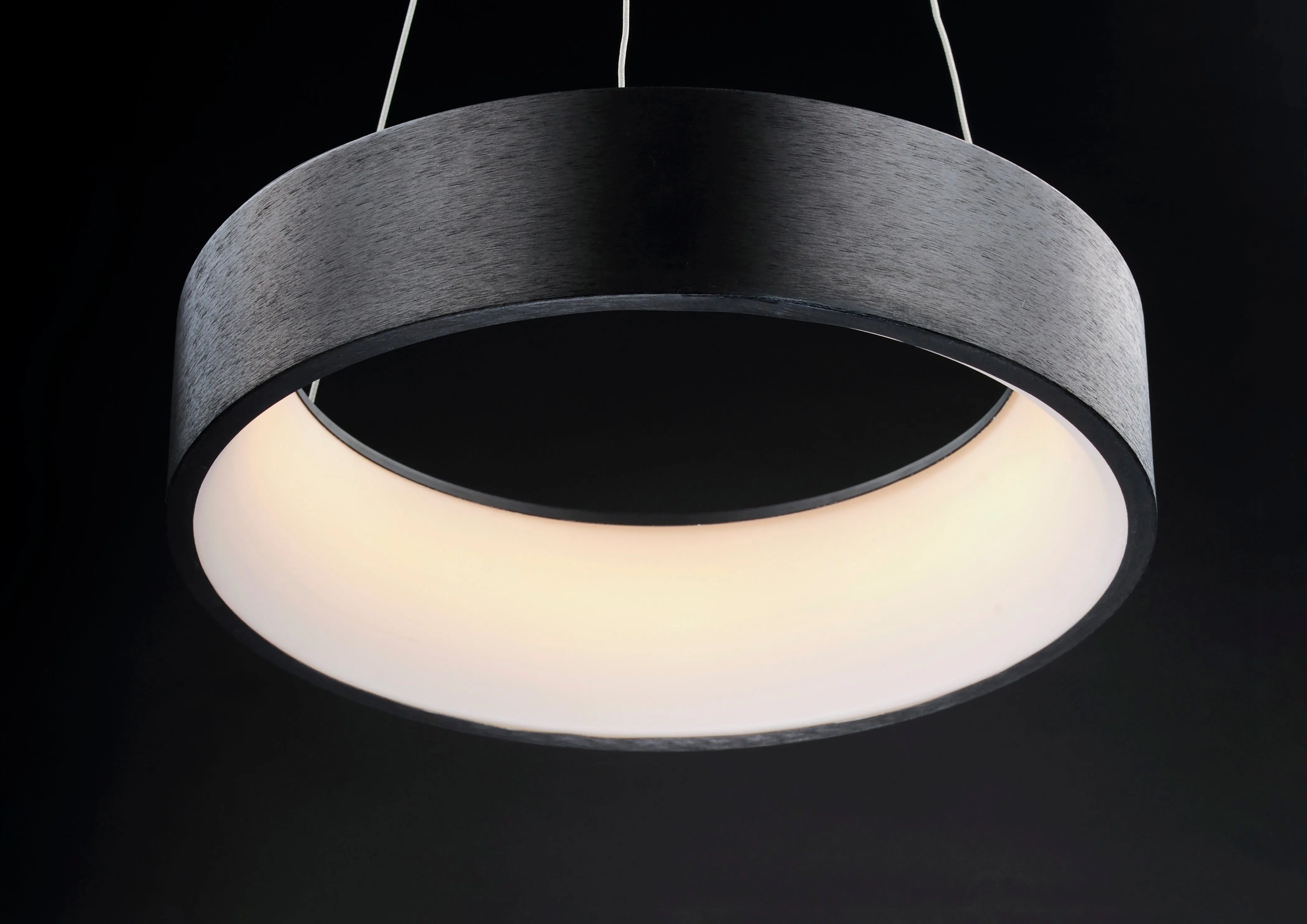 iQ LED Pendant with Philips Hue