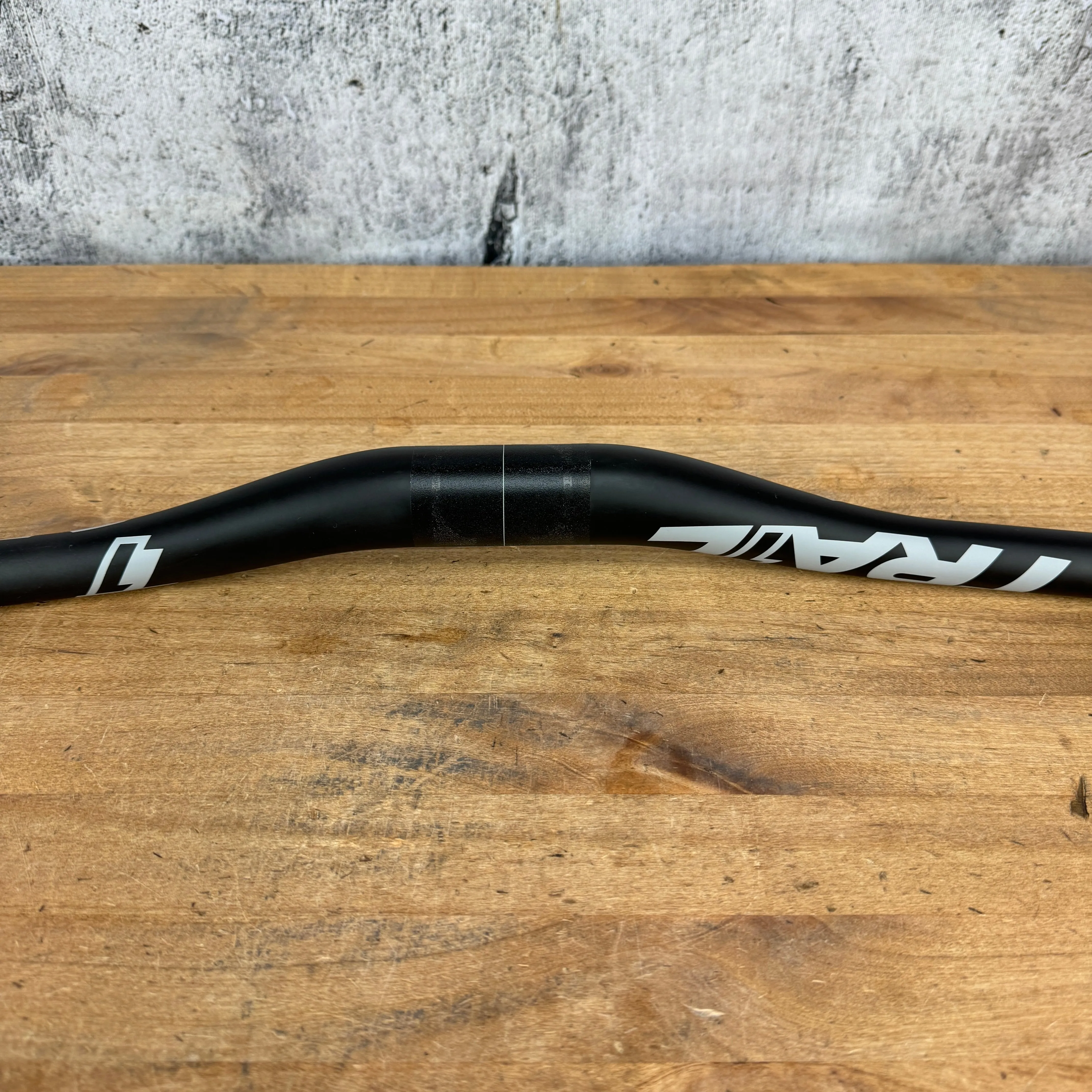 Light Use! Trail One The Crockett Carbon 35.0mm 15mm Rise MTB Handlebar 200g