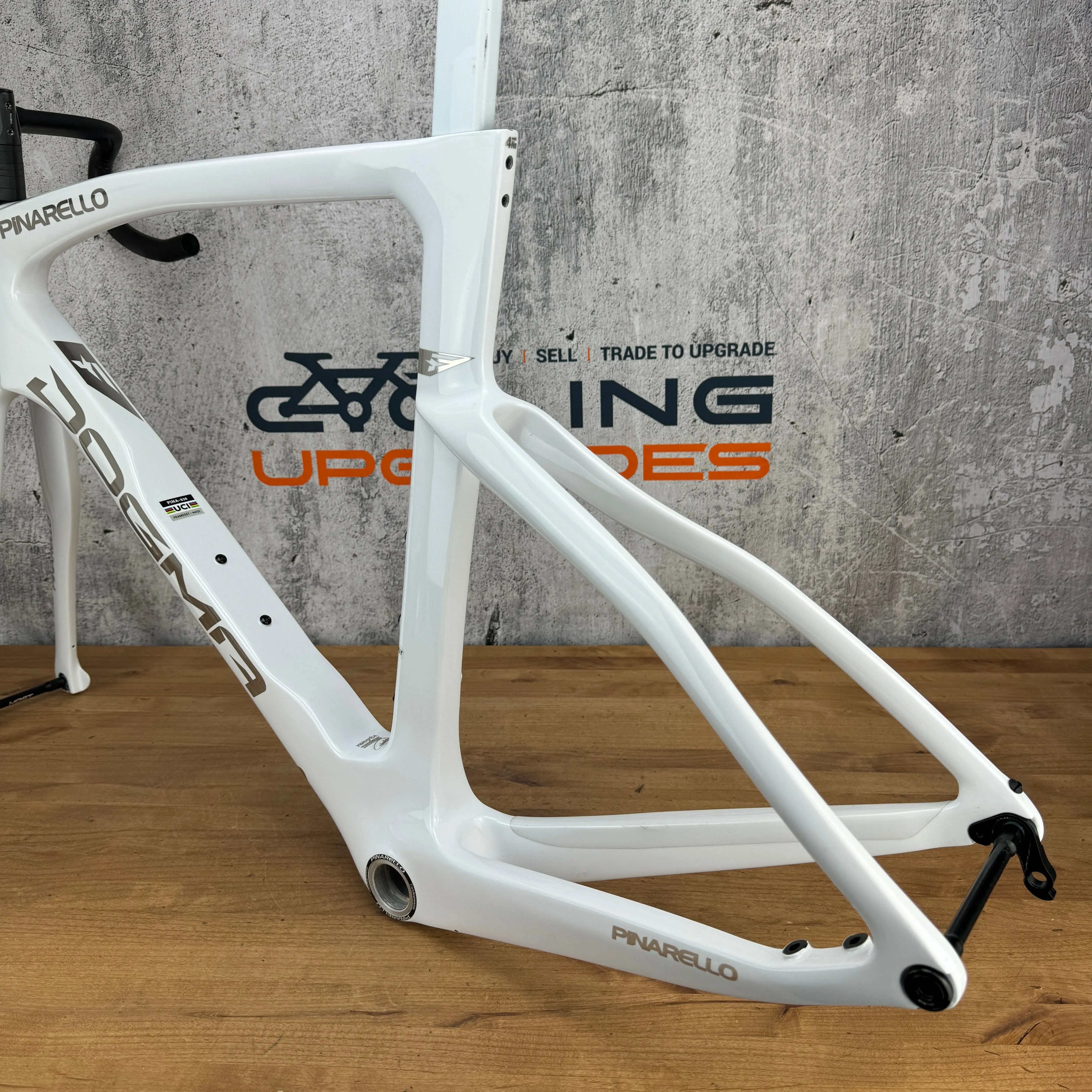 Low Mile! 2022 Pinarello Dogma F 54cm Carbon Disc Frameset 700c Crystal White