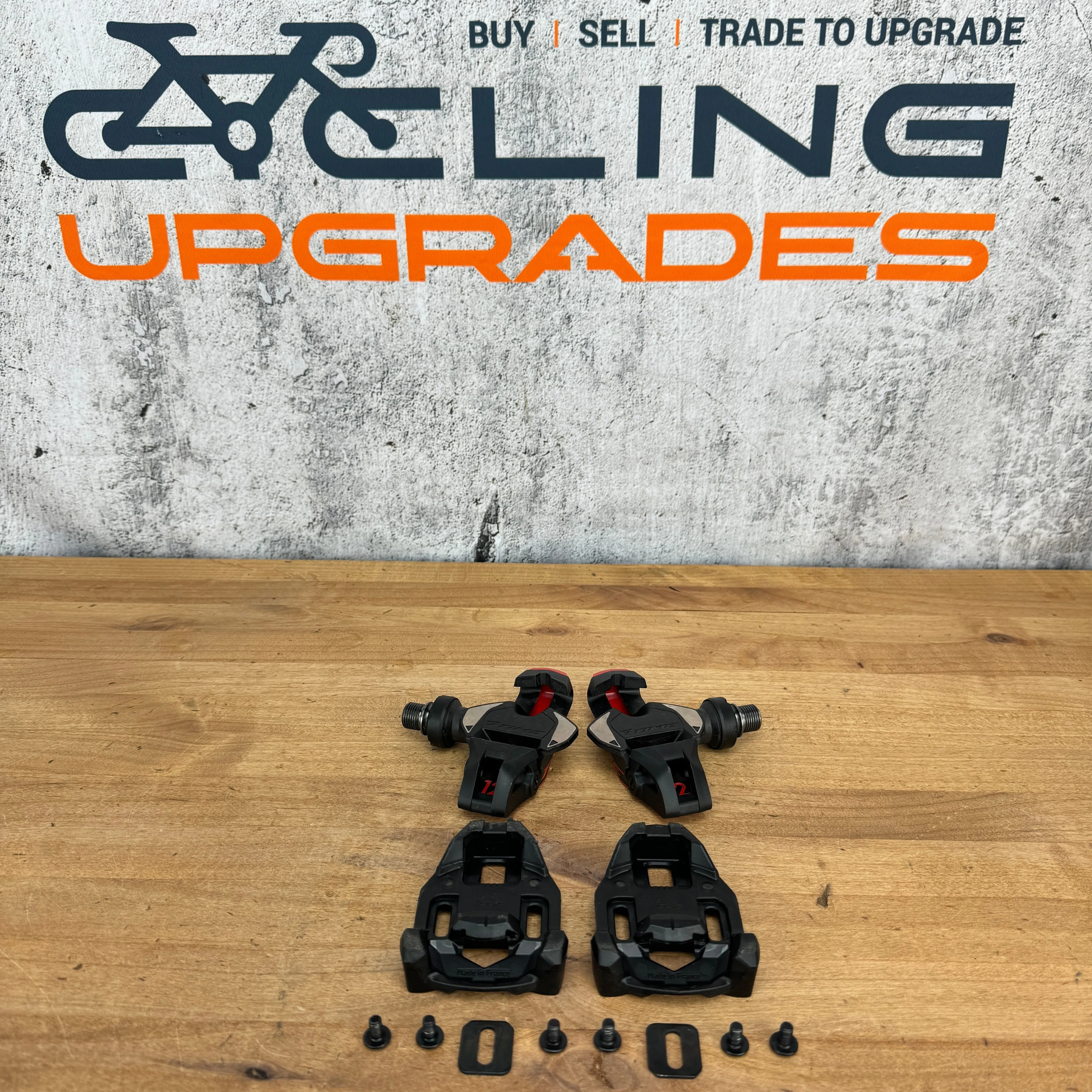 Low Mile! Time XPRO 12 Titanium Spindle Carbon Road Pedals   Cleats 190g