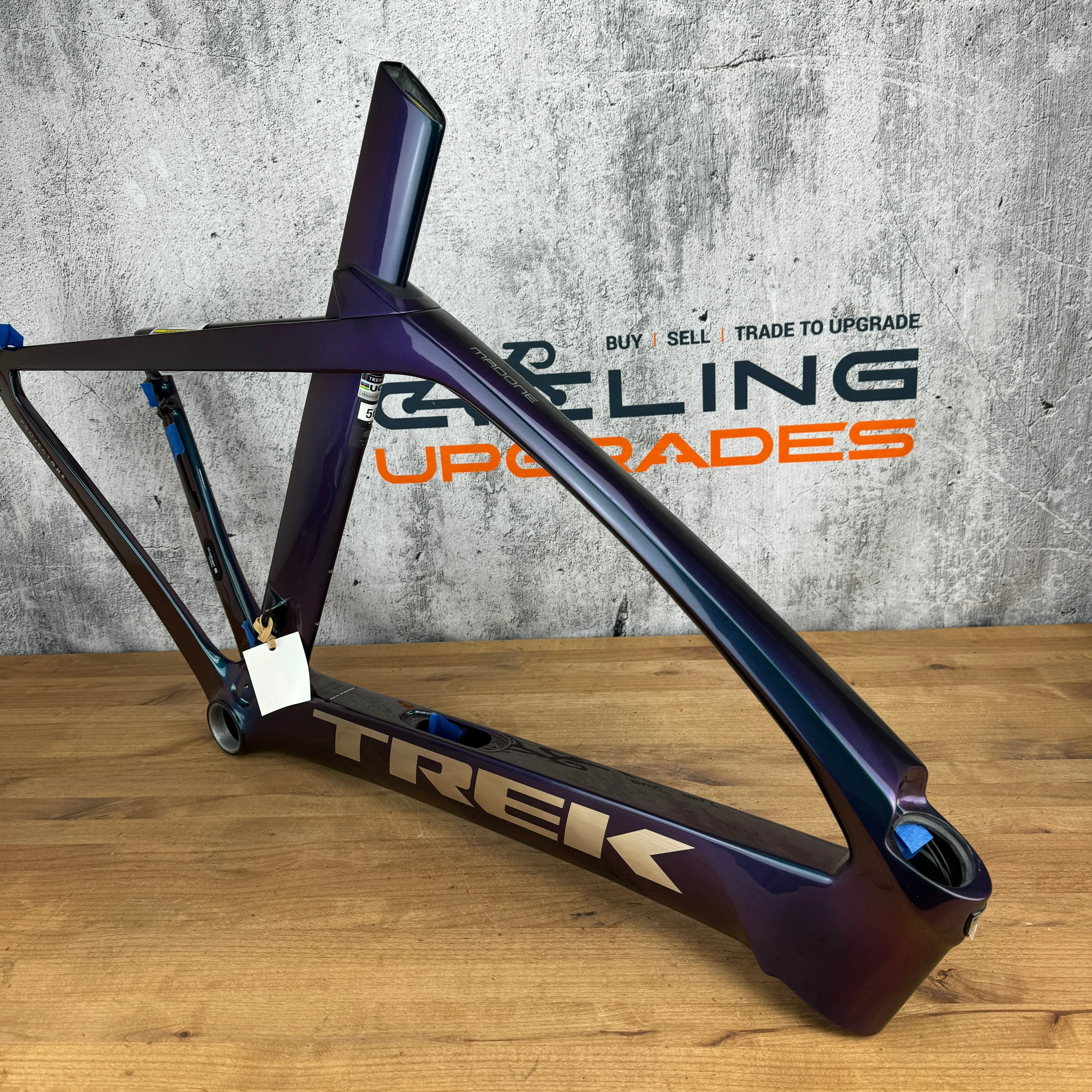 New! 2022 Trek Madone SLR Gen 6 56cm Carbon Disc Frameset 700c Amethyst