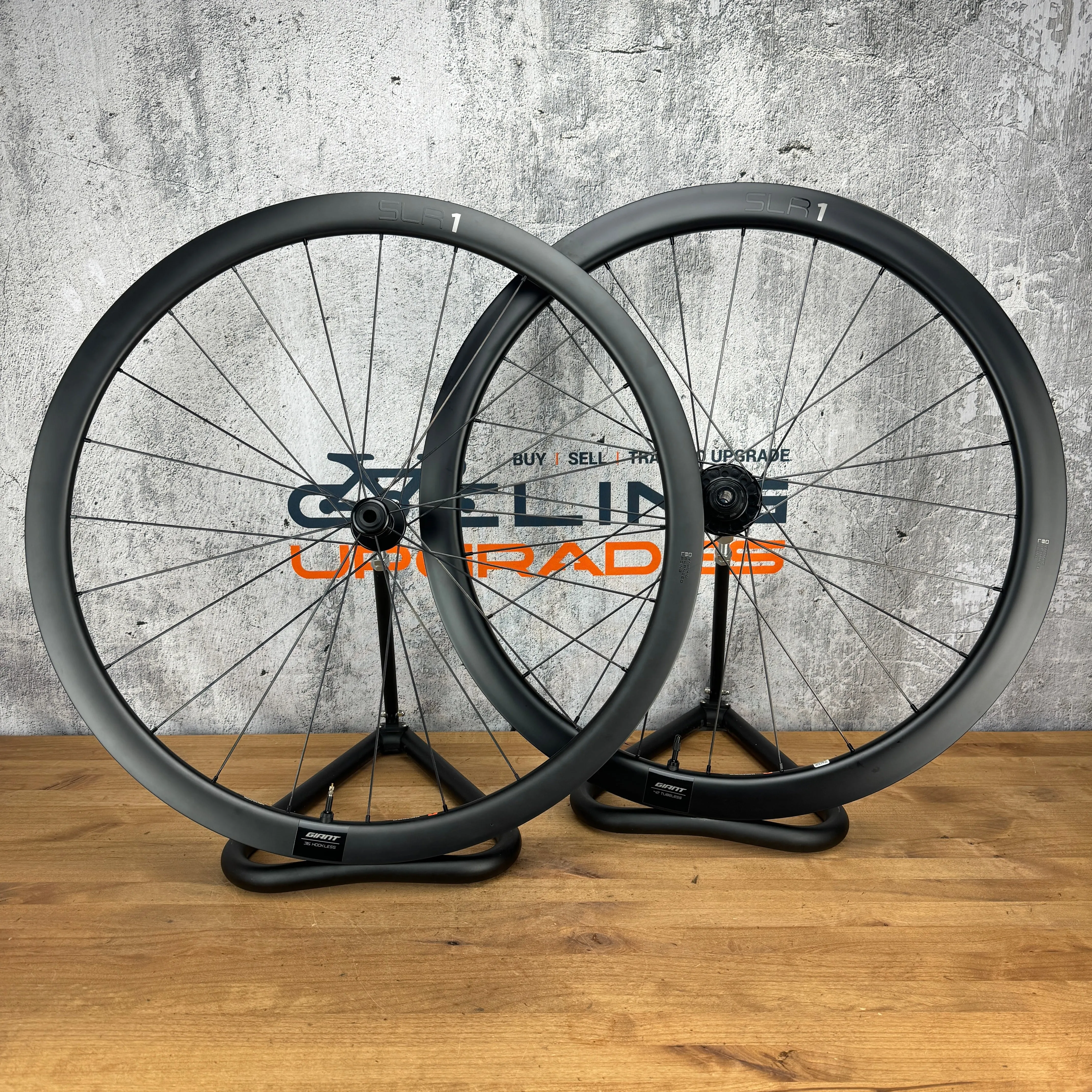 New! Giant SLR 1 35/42 Carbon Tubeless Hookless Disc Wheelset 700c 1506g