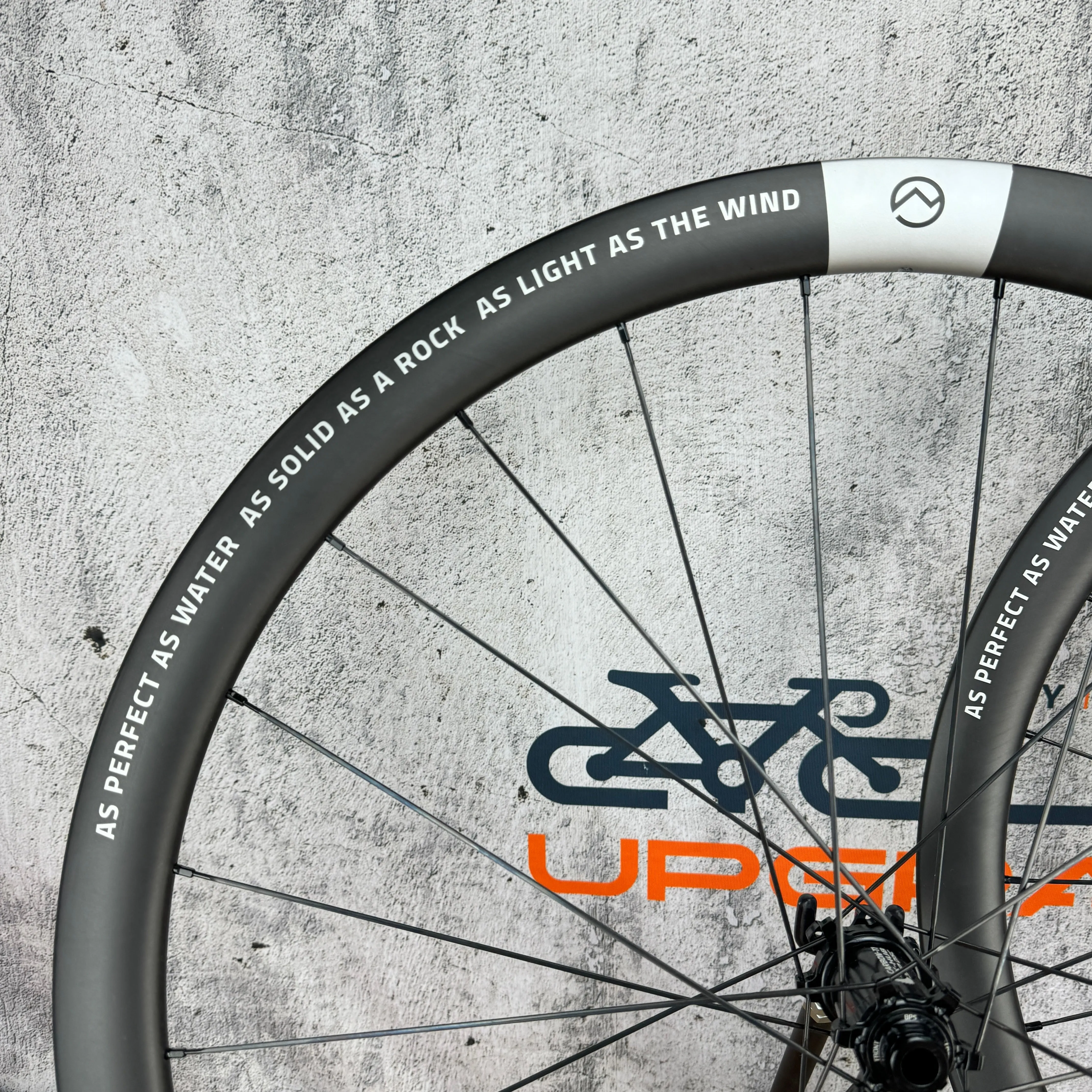 New Takeoff! Officine Mattio 40mm Carbon Tubeless Disc Wheelset Carbon-Ti 1459g