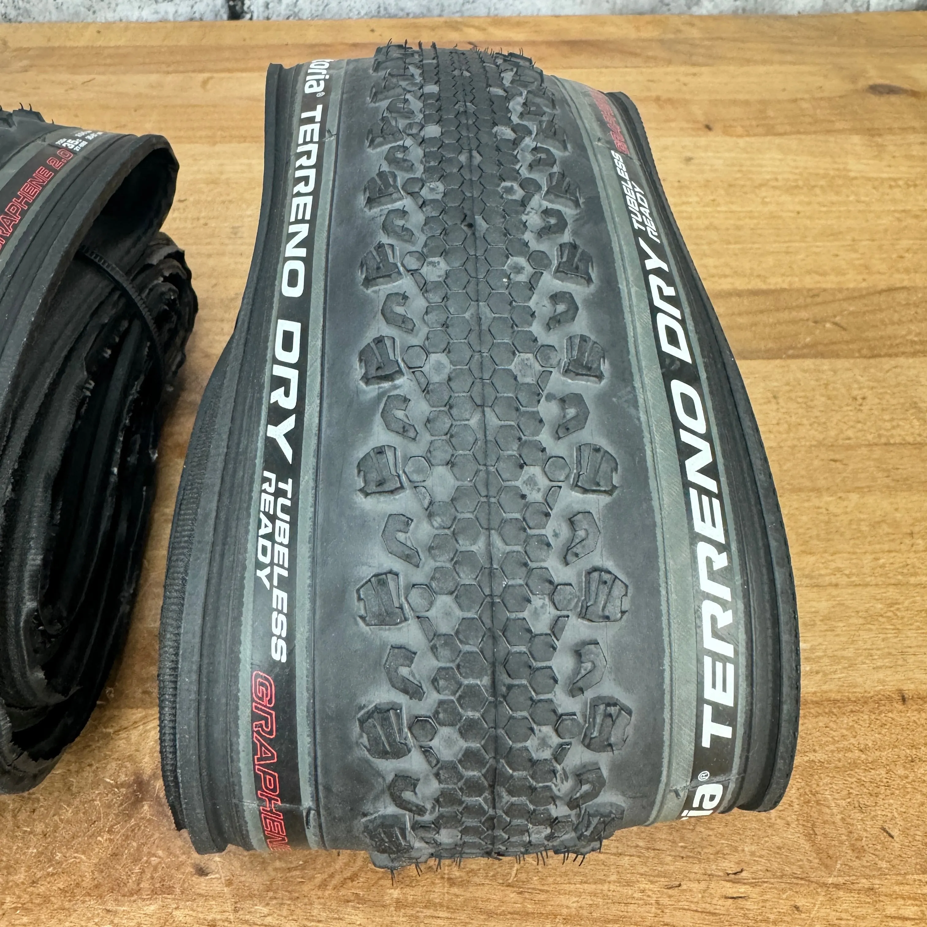 New Takeoff! Pair Vittoria Terreno Dry 700c x 35mm Tubeless Anthracite Tires