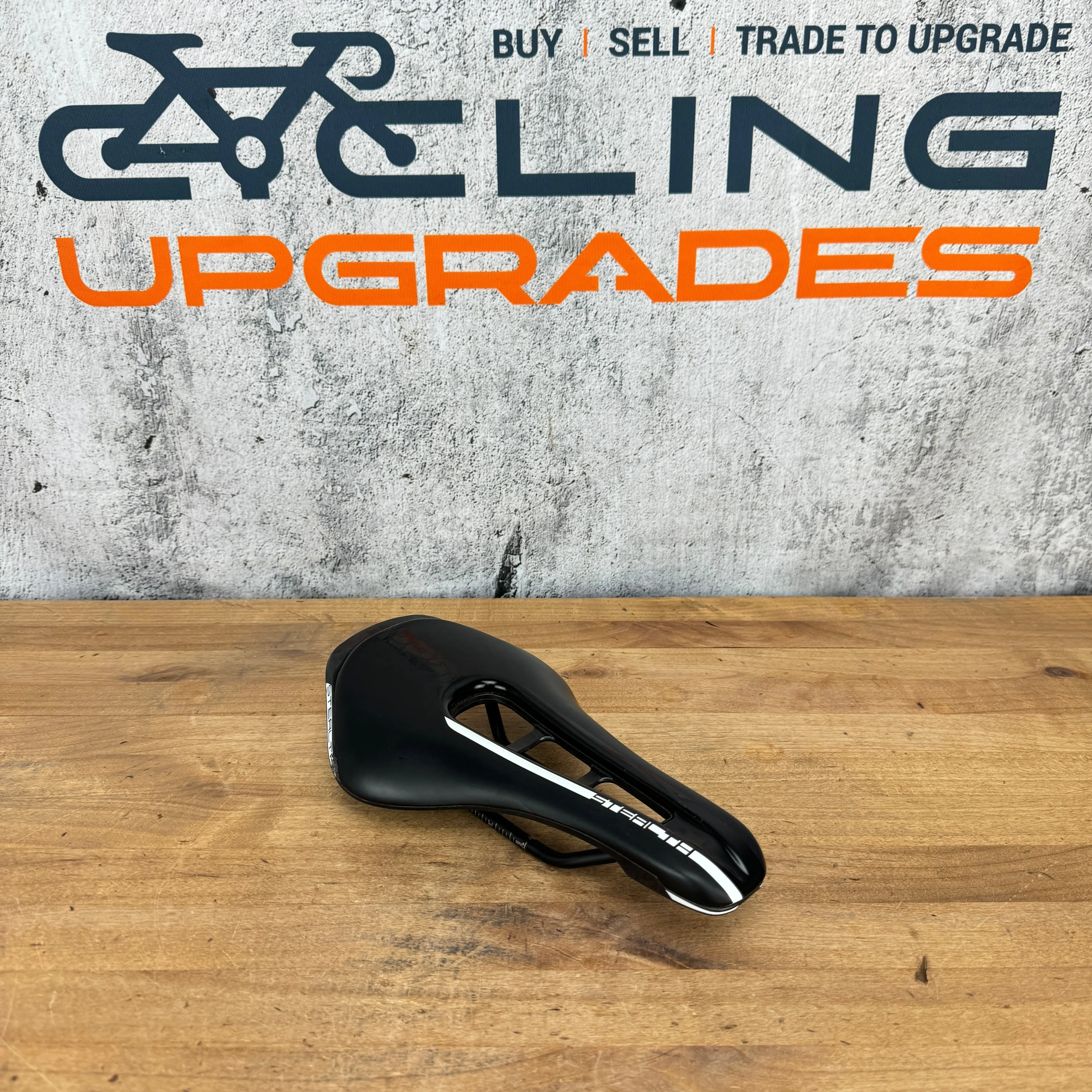 Shimano Pro Stealth 142mm 7x7mm CrMo Rails Bike Saddle 130g