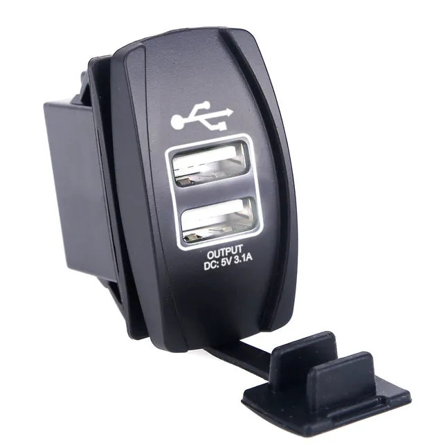 USB Car Charger Socket Power Adapter 5V 3.1A Universal Dual USB Socket Charger For iPhone 5 6 6S Ipad Samsung Tablet